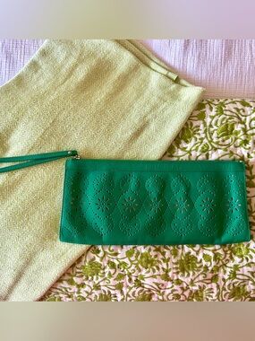 HOBO Green Laser-Cut Leather Wristlet Clutch - Women's Accessory